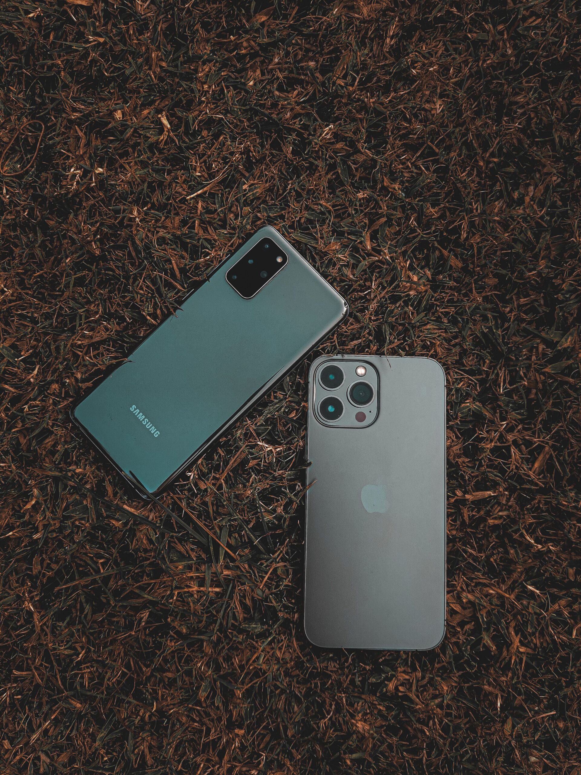 Perbandingan bagusan Android atau iPhone untuk harian